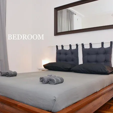 Apartament Apartment, Garden And Parking