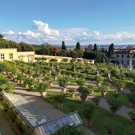 Apartment, Garden And Parking Apartment *